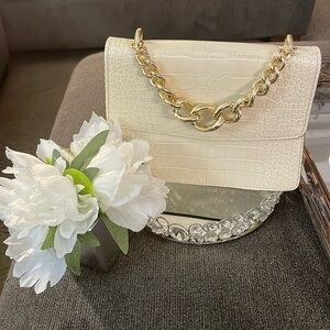 🦋House of Harlow 1960 Top Handle Bag🦋